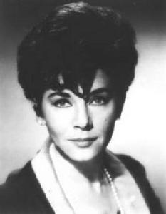 伊夫琳·麗爾 伊夫琳·麗爾