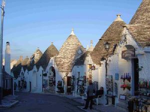 阿爾貝羅貝洛的楚利建築