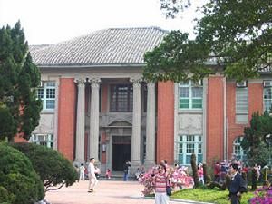 （圖）台灣大學行政大樓（市定古蹟）