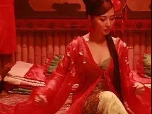 古代的宮女是怎樣在皇帝身邊求生存的?