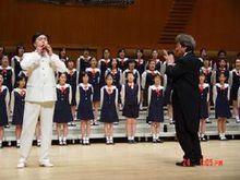 楊鴻年少年女子合唱團