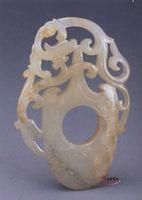 明青白玉雙龍紋雞心佩 明青白玉雙龍紋雞心佩