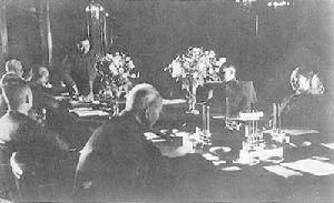 1949年4月2日 1949年4月2日