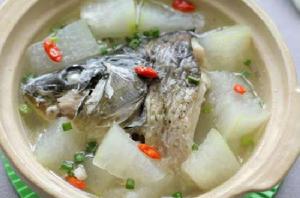 鯉魚頭煮冬瓜 鯉魚頭煮冬瓜