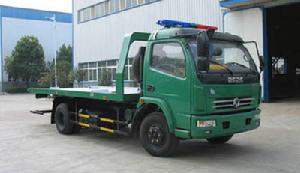 東風多利卡清障車