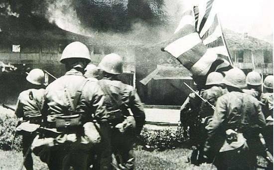 抗戰日軍痴迷拼刺刀是武士道?別逗了,除非日本人都是傻子!