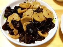 木耳炒麵筋 木耳炒麵筋