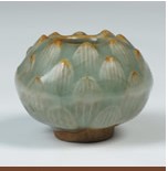 南宋龍泉窯青瓷蓮花紋鳥盞