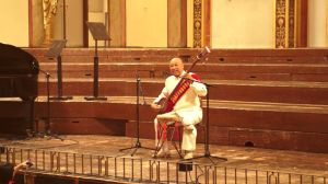 崔繼昌在維也納金色大廳演唱京東大鼓《新勸人方》