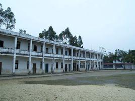 化州市中垌鎮六軸背國小 化州市中垌鎮六軸背國小