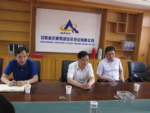 劉友才[湖北南漳縣城關鎮苗卜黨委書記]