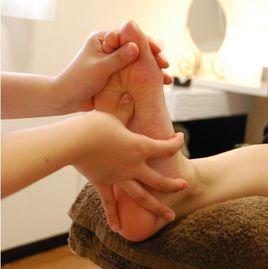 自我按摩治療痛經 自我按摩治療痛經