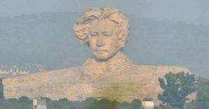 毛澤東青年藝術雕塑
