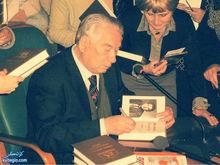 欽吉斯&middot;艾特瑪托夫