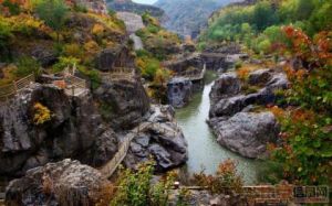 烏龍峽谷 烏龍峽谷