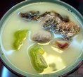 苦瓜草菇鯽魚湯 苦瓜草菇鯽魚湯
