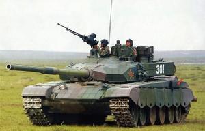 披掛全套反應裝甲的99G型主戰坦克，最顯著的特徵是炮塔前端加裝了外形類似德國豹IIA5坦克起安裝的楔形附加裝甲模組，極大的增強了正面防護能力;炮塔兩側也進行了相應的強化。
