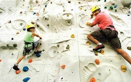 攀岩牆 攀岩牆