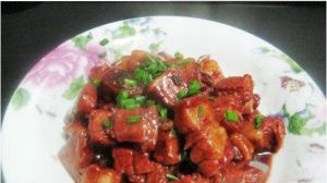 紅腐乳燒五花肉 紅腐乳燒五花肉