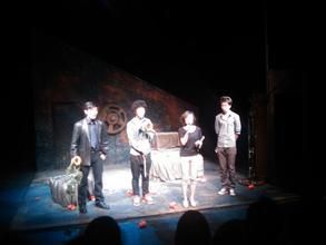 《送菜升降機》 《送菜升降機》