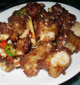 椒鹽牛仔骨 椒鹽牛仔骨