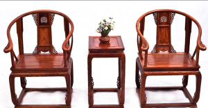 皇宮椅，極具代表性的老榆木家具