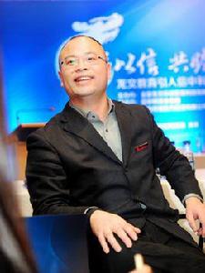 楊勇[龍文教育集團創始人及董事長]