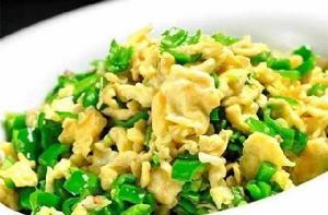 青椒榨菜炒雞蛋 青椒榨菜炒雞蛋