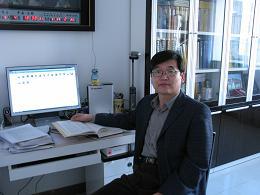 阿拉坦倉[呼和浩特民族學院副院長]