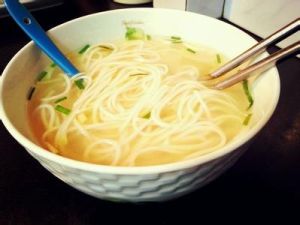 羽衣甘藍雞湯麵 羽衣甘藍雞湯麵