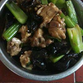 蘑菇油菜燉雞 蘑菇油菜燉雞