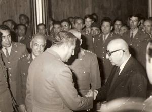達烏德總統與軍官們
