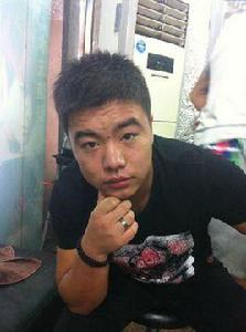 王勝龍[內地新銳影視男演員]