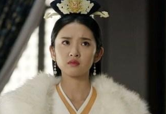 郭照字“女王”，其實本名並不見於史書