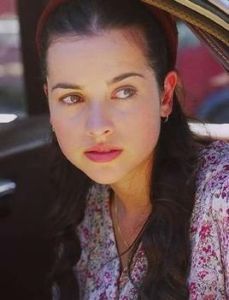 阿梅麗婭·華納 阿梅麗婭·華納