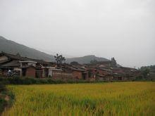 凹則力村 凹則力村