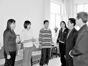 （圖）災區學生來校