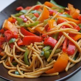彩椒白醬意面 彩椒白醬意面