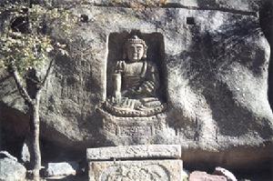 朱峰溝摩崖造像 朱峰溝摩崖造像