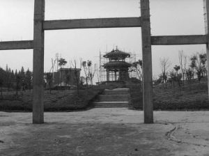 張飛一擔土 張飛一擔土