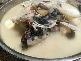 蘿蔔魚頭湯 蘿蔔魚頭湯