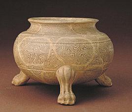 唐鞏義窯絞胎三足爐 唐鞏義窯絞胎三足爐