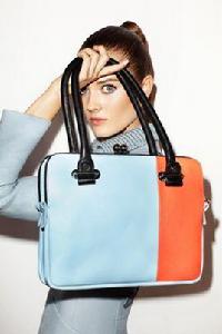 莫妮卡·雅克 莫妮卡·雅克