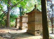 岩庵碧泉寺-墓葬群