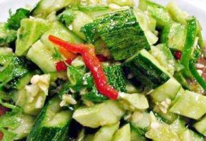 芥茉黃瓜木耳拌白菜