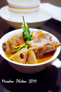 番茄排骨燉蓮藕