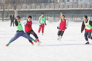 雪地足球