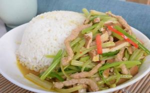 肉絲燒豆腐 肉絲燒豆腐