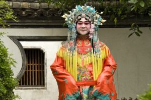 《向東是大海》劇照