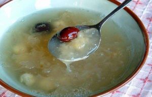 銀耳蓮子糖羹 銀耳蓮子糖羹